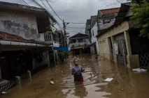 Banjir Rendam 53 RT...