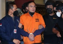 Ini Dia Tampang Apin...