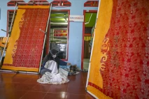 Perajin Batik Difabel...