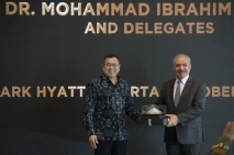 Hary Tanoesoedibjo Bertemu...