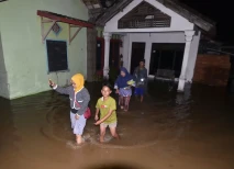 Banjir Luapan Sungai...