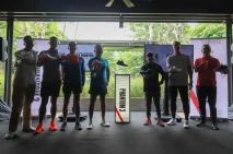 Under Armour Luncurkan...