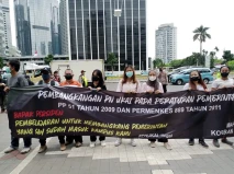 Mahasiswa Geruduk Kemendikbud...