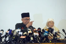 Anwar Ibrahim Perdana...