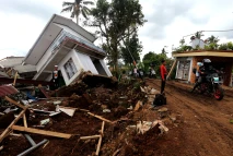 Sepekan Gempa Bumi Cianjur,...