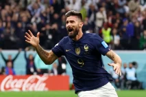 Gol Olivier Giroud antar...