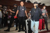 KPK Geledah Gedung DPRD...
