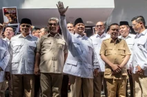 Prabowo Subianto Resmikan...