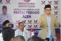 TGB Zainul Majdi Hadiri...