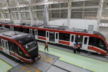 Melihat Depo LRT Jabodebek...