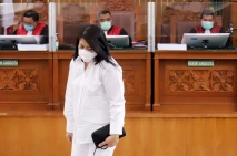 Ekspresi Dingin Putri...