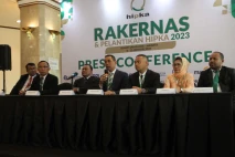 Rakernas dan Pengukuhan...