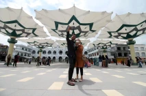 Wisata Payung Madinah...