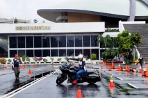 Edukasi Berkendara Motor...
