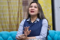 Vicky Shu Comback Lewat...