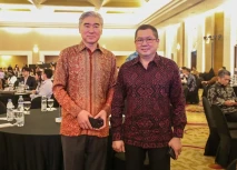 Hary Tanoesoedibjo Hadiri...