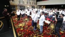 Hary Tanoesoedibjo Beri...