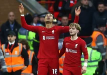 Babak Pertama, Liverpool...