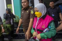 Kejari Batam Tahan Tersangka...