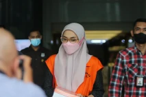 Sidang Lanjutan Desy...