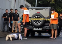 Usai Injak Kepala David,...