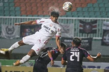 Persis Solo Kalahkan...
