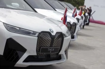 13 Unit Mobil Listrik...