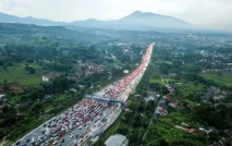 Kepadatan Ribuan Kendaraan...