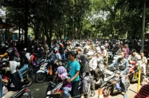Macet Parah, Ratusan...