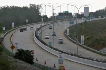 Arus Balik di Tol Trans...