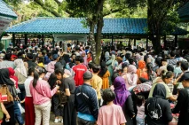 Ribuan Pengunjung Padati...