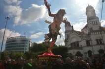 Potret Kemeriahan Karnaval...