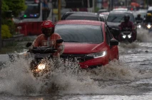Banjir Akibat Drainase...