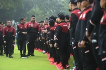 Jokowi Lepas 599 Atlet...