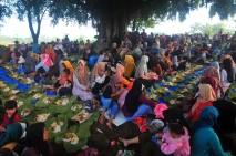 Tradisi Sedekah Bumi...