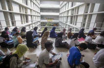 Begini Suasana Hari...