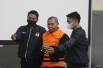 KPK Tahan Pengacara...