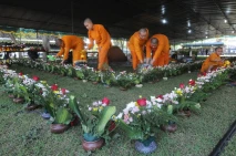 Persiapan Waisak di...