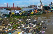 Potret Beberes Sungai...