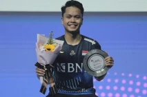 Kalahkan Anders Antonsen,...