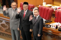 DPR RI Sahkan Slamet...