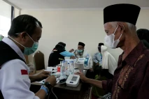 Melihat Layanan Klinik...