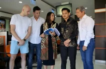 Tiga WNA Laporkan Pemilik...