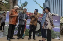 Peresmian Gedung Pusat...