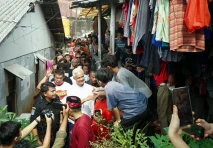 Warga Pasar Minggu Doakan...