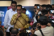 KPK Periksa Menhub Terkait...
