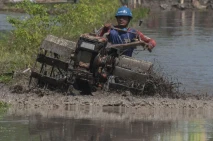 Kejuaraan Balap Traktor...