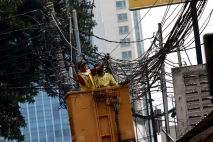 Penertiban Kabel Semrawut...