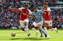 Turun Minum, Arsenal...