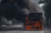Bus Pariwisata Terbakar...
